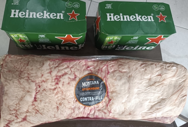 #RIFA 2834; 1 PEÇA DE CONTRA STEAKHOUSE + 2 FARDO DE HEINEKEN 269ml