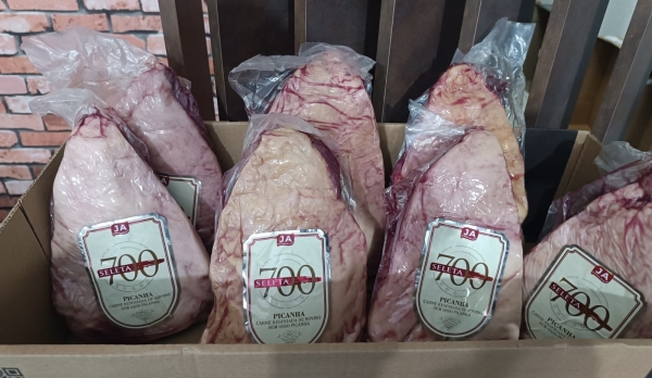 #RIFA 3038; CX DE PICANHA 700